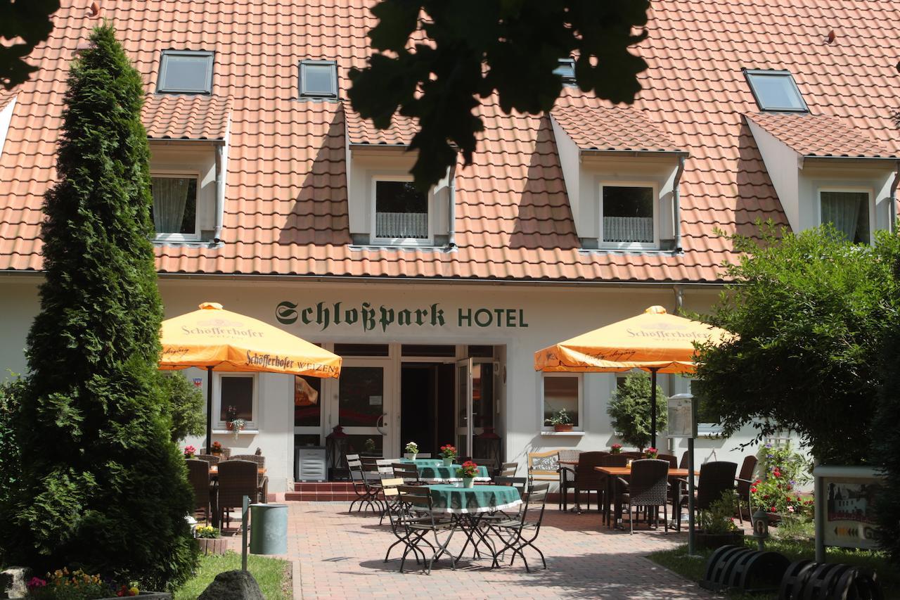Schlossparkhotel Sallgast Εξωτερικό φωτογραφία